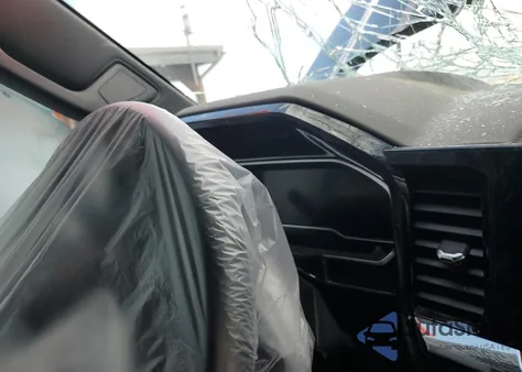 2024 Chevrolet Silverado K1500 Zr2 from USA, damaged, VIN 3GCUDHEL5RG436357